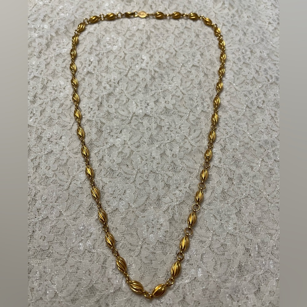 Napier/vintage decorative gold necklace, 24”